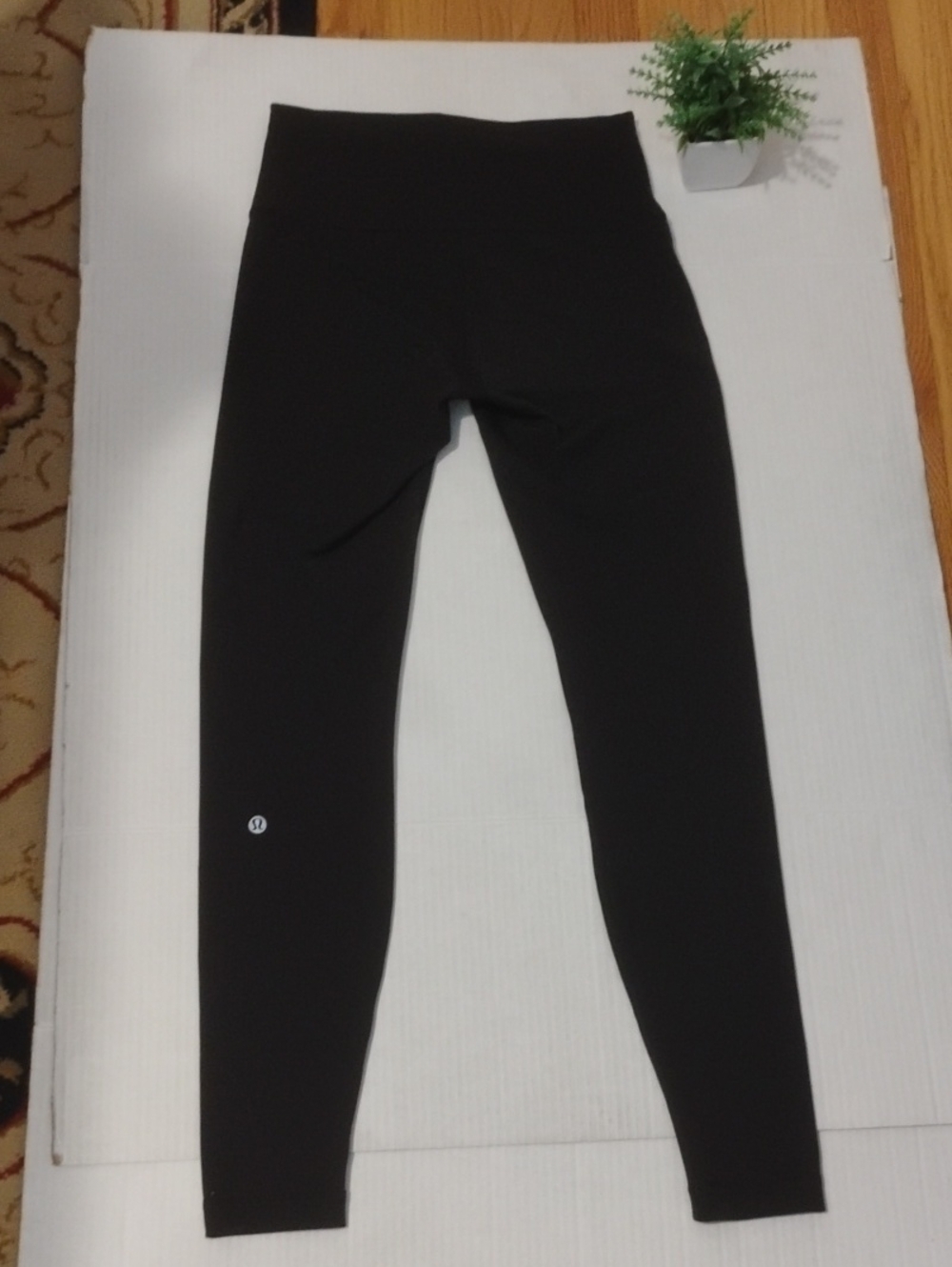lululemon athletica Michigan State University MSU Leggings. Womens size 8. Black